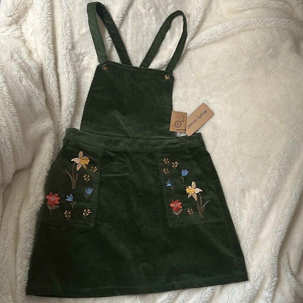 Princess Highway - Corduroy overall dress - NWT